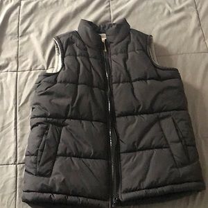 Old Navy Black Puffer Vest With Comfy Grey Inside